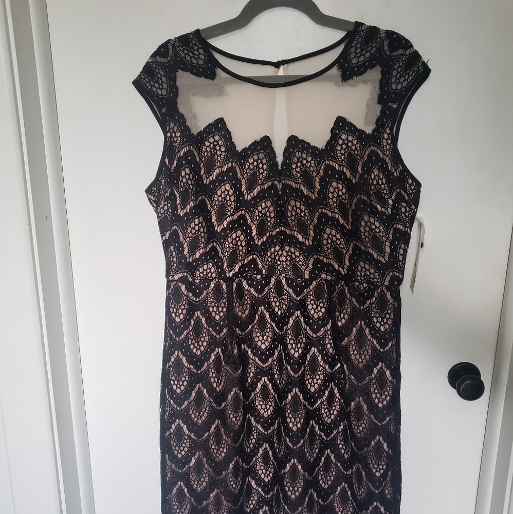 NWT Luxology Black Lace Sheath Dress, Size 14